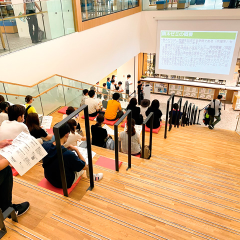 愛知大学のcampusgallery