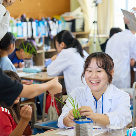 出前授業（理科実験）