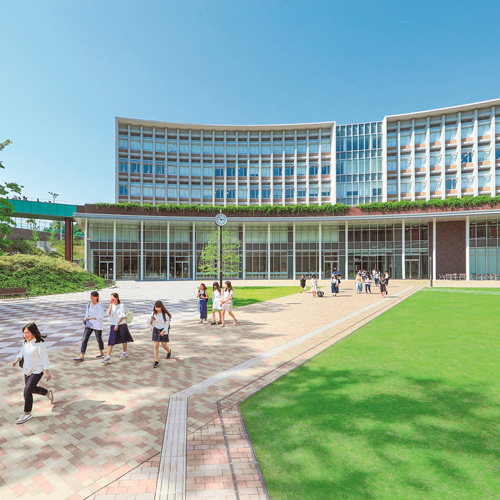 金城学院大学