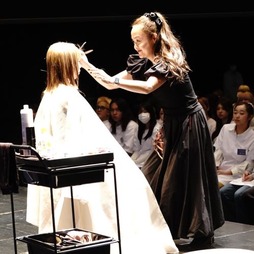 国際文化理容美容専門学校国分寺校