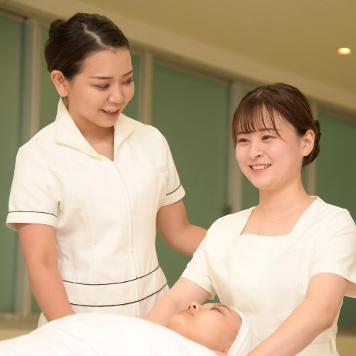 東京総合美容専門学校