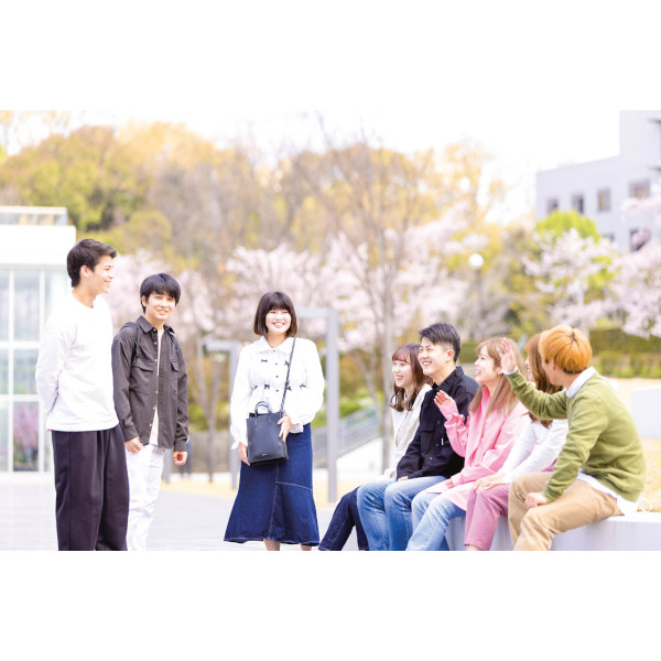 大阪経済法科大学