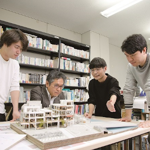 金沢工業大学