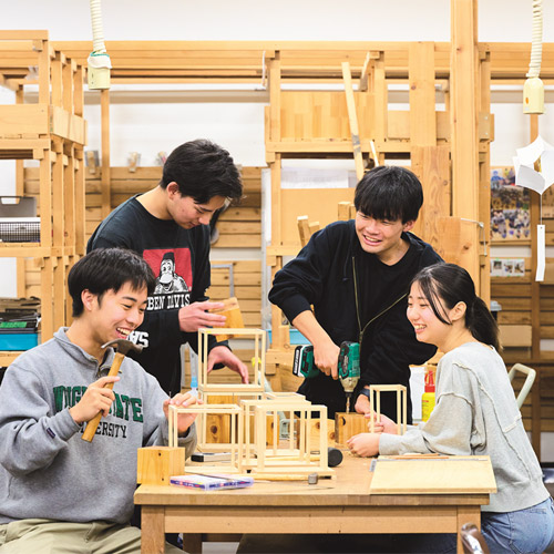 金沢工業大学