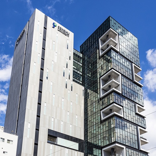 専修大学