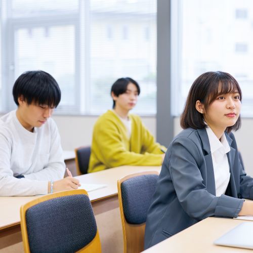 中央学院大学2