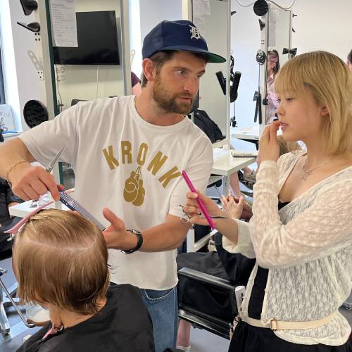 関西美容専門学校4