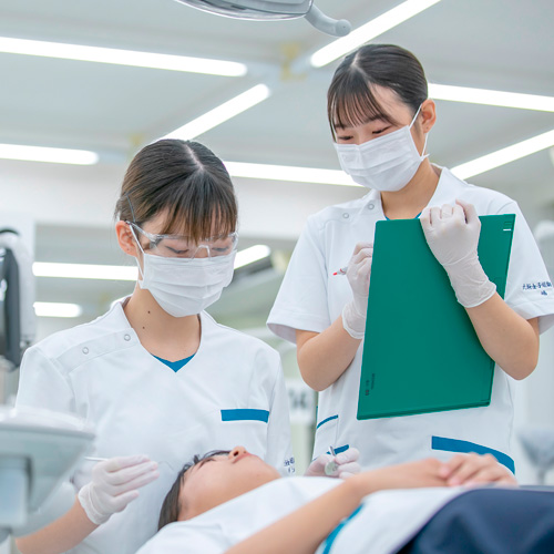 大垣女子短期大学