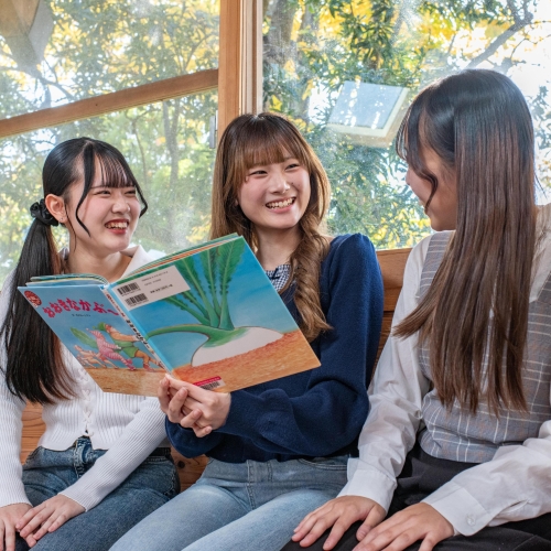 埼玉純真短期大学