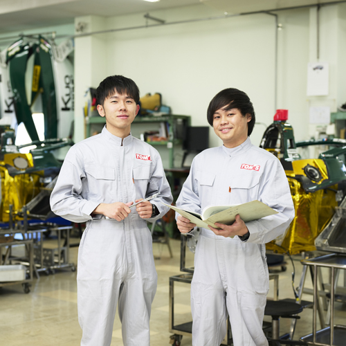 中日本自動車短期大学3