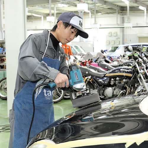 専門学校つくば自動車大学校