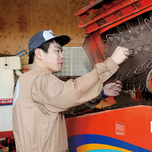 専門学校つくば自動車大学校