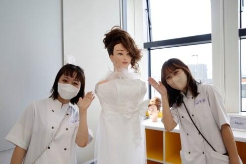 国際理容美容専門学校