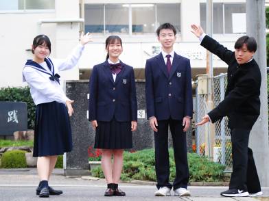 豊田西高等学校の制服
