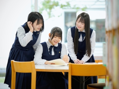 椙山女学園高等学校の制服