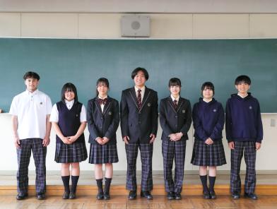 誉高等学校の制服