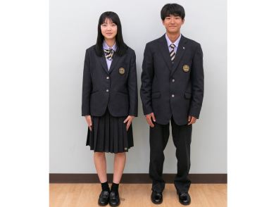 大阪産業大学附属高等学校の制服