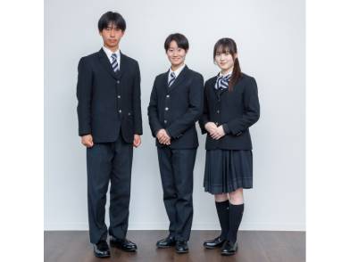 啓明学院高等学校の制服
