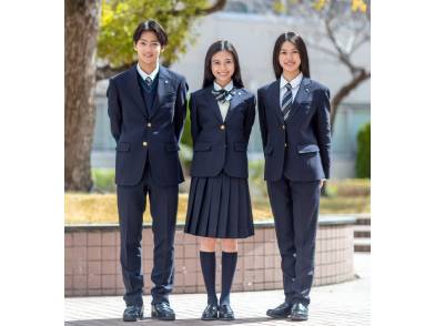 神戸星城高等学校の制服