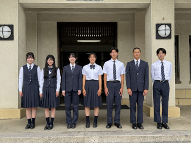 天理高等学校の制服