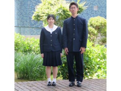 橿原学院高等学校の制服