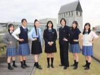 下北沢成徳高等学校の制服