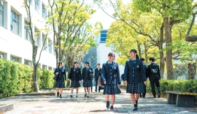 日本福祉大学付属高等学校1