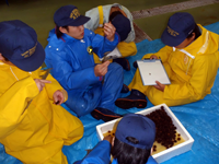 北海道 函館水産高校 海洋技術科生産コースの3年生のみなさん2