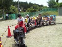 岐阜県　岐阜工業高校　建築工学科・自動車部のみなさん3