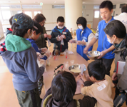 栃木県　学悠館高校　ＪＲＣ（青少年赤十字）部のみなさん2