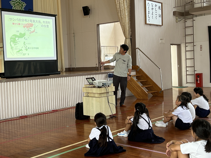 鹿児島県 龍郷町立龍郷(たつごう)小学校 児童のみなさん5