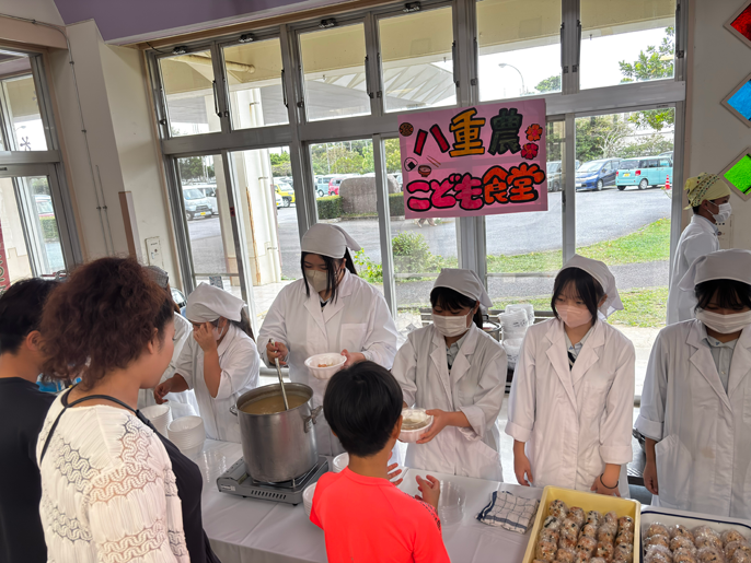 沖縄県　八重山農林高校　ライフスキル科のみなさん3