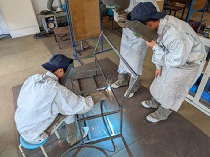 大分県　日出（ひじ）総合高校　機械電子科３年生のみなさん1