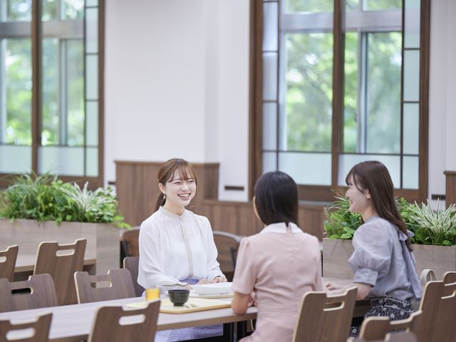 聖心女子大学の学食