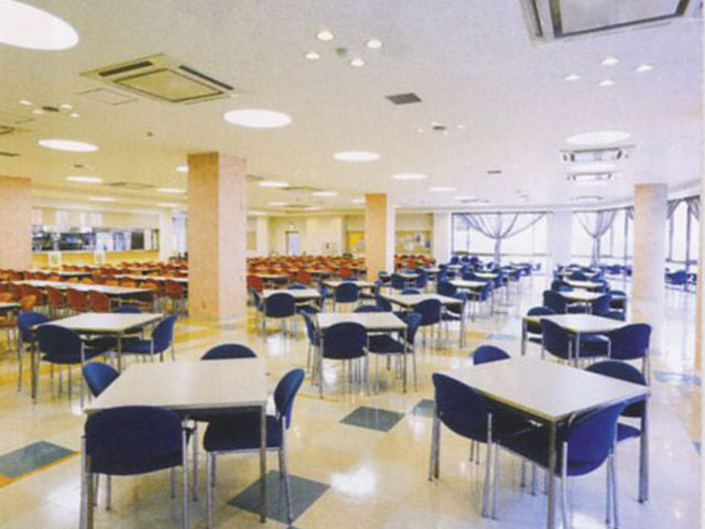 日本国際学園大学の学食