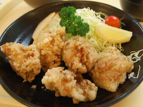 東北公益文科大学の学食