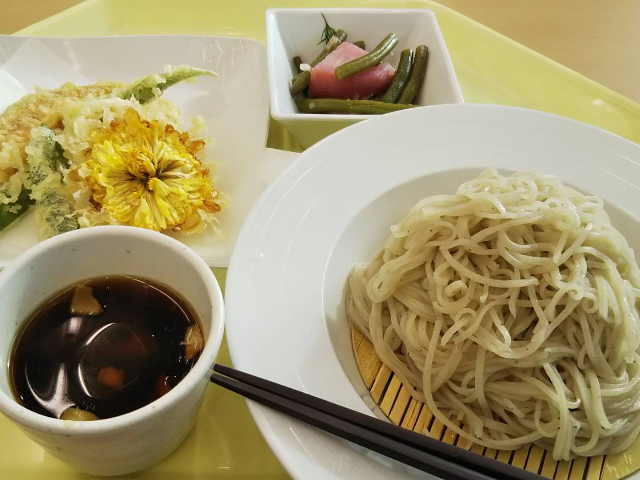 郡山女子大学短期大学部の学食
