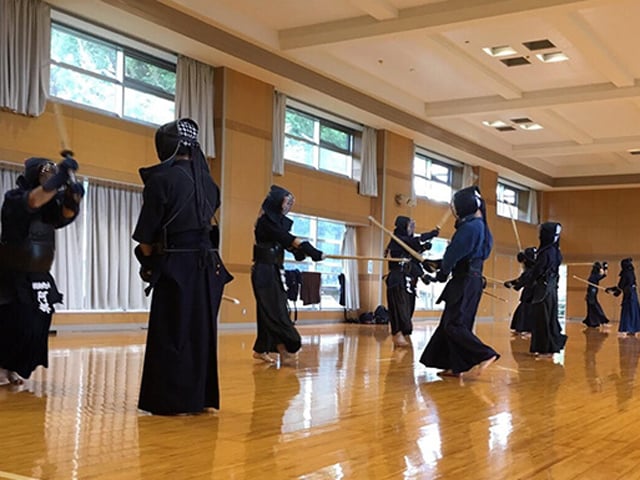 横浜商科大学の部活