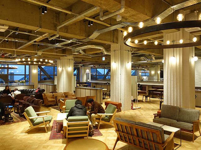 グループワークの拠点「Co-works Lab」