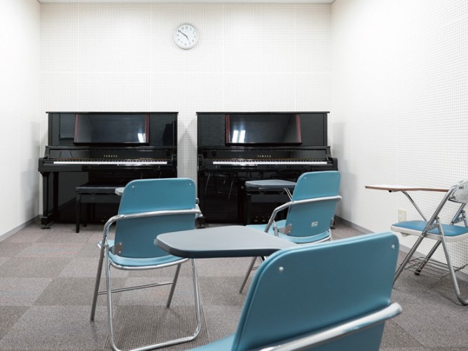 1号館 ピアノレッスン室