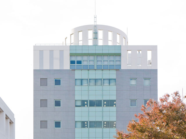 亜細亜大学の図書館