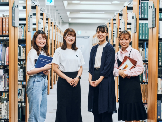 江戸川大学の図書館
