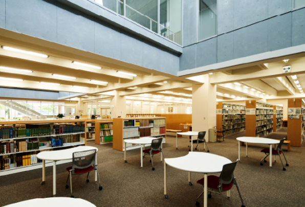 東北医科薬科大学の図書館