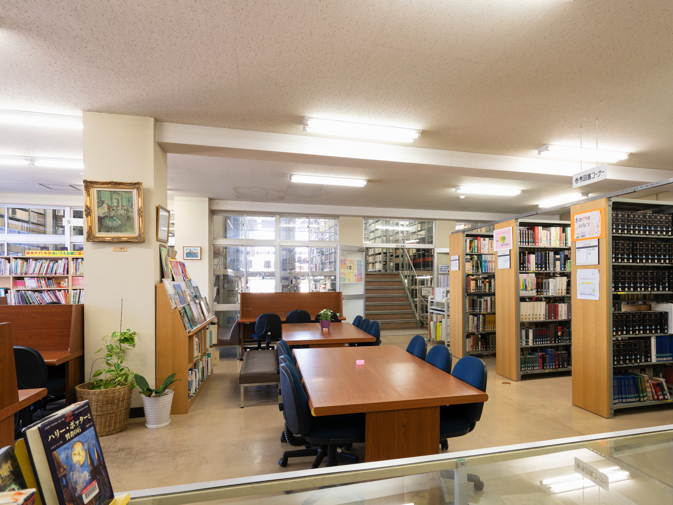 佐賀女子短期大学の図書館
