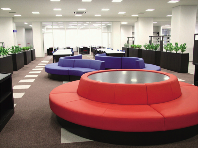 純真短期大学の図書館