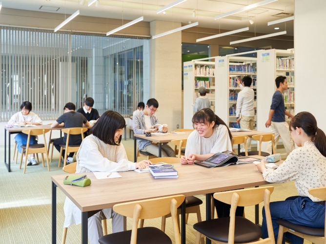 せとうち観光専門職短期大学の図書館