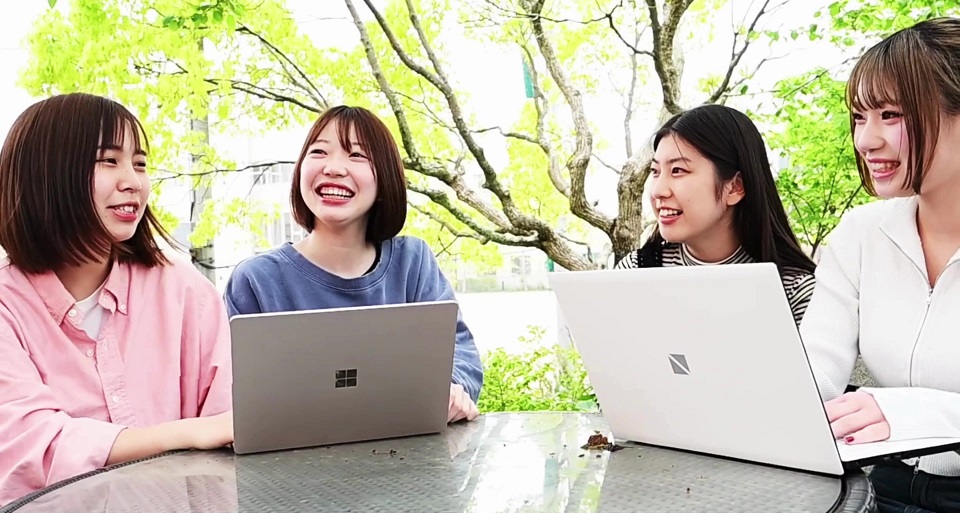 神戸親和大学の紹介動画