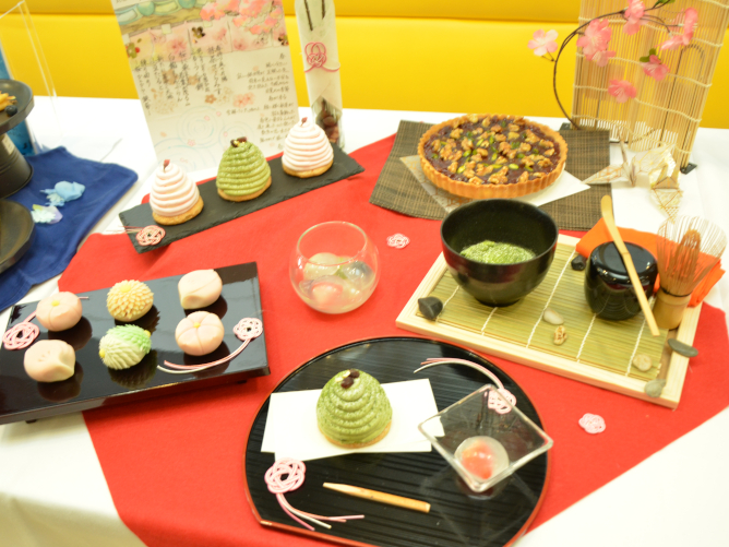 「卒業作品展（2年生）」和をテーマとした製菓作品