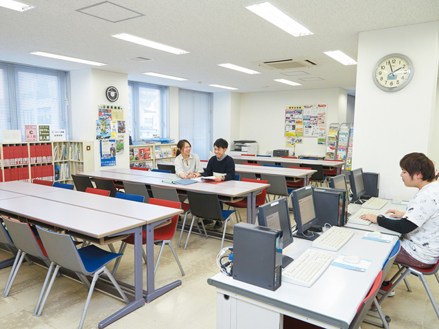 日本電子専門学校のオープンキャンパス