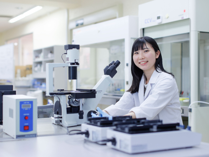 1号館細胞工学実習室